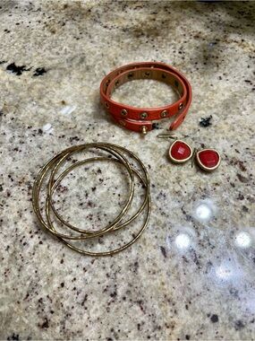 Old-World Jewelry Bundle